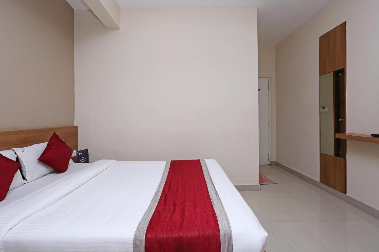 Oyo 6447 Samasth Rooms And Suites Майсур Экстерьер фото